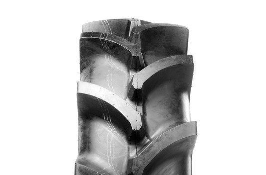 AST-REIFEN BKT 6.00 R12  PR6