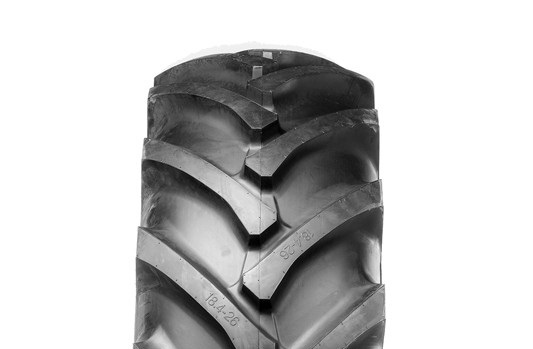 AST-REIFEN BKT  18.4 R26  PR14