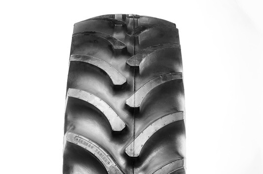 REIFEN Firestone 420 / 85 R26