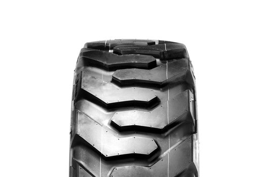 REIFEN Michelin 360 / 70 R17.5